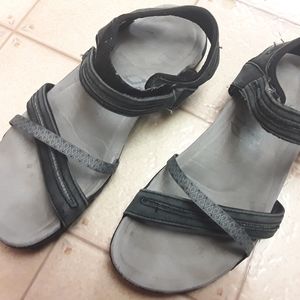 Merrell Grey Sandals Select Grips Shoes 9
